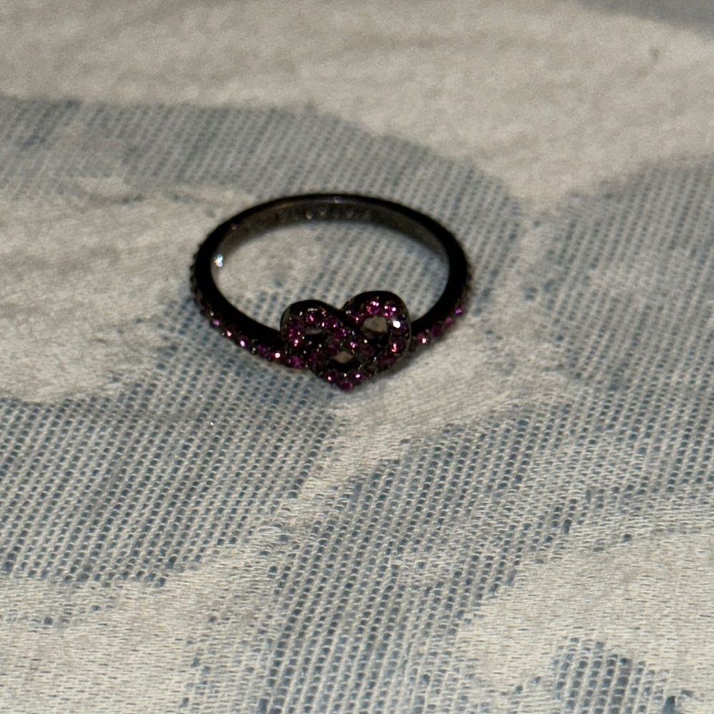 Juicy Couture Elegant Pink Heart Ring